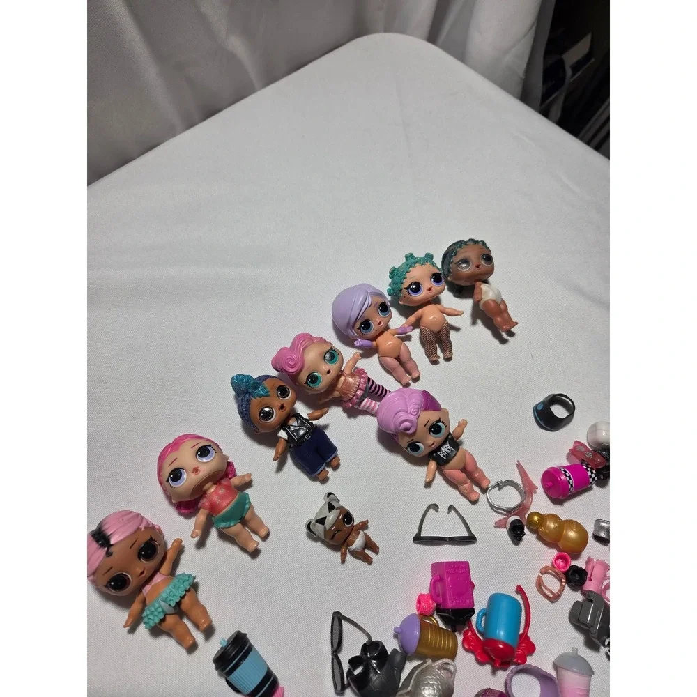 LOL Surprise Doll Lot 8 Dolls 1 Lil Sister and‎ Large Accessory Collection
